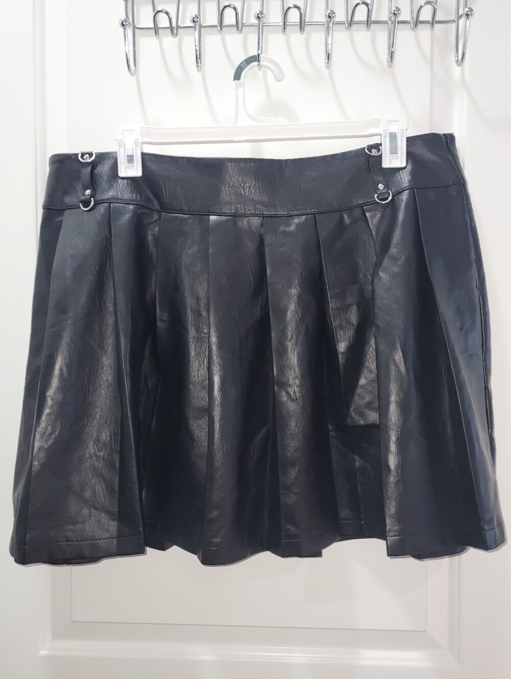Forever 21 Black Faux Leather Pleated Mini Skirt with Ring Hardware